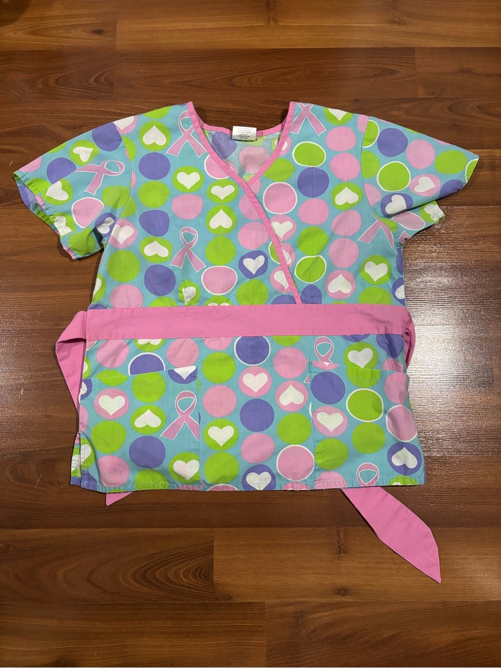 Size small breast cancer scrub top